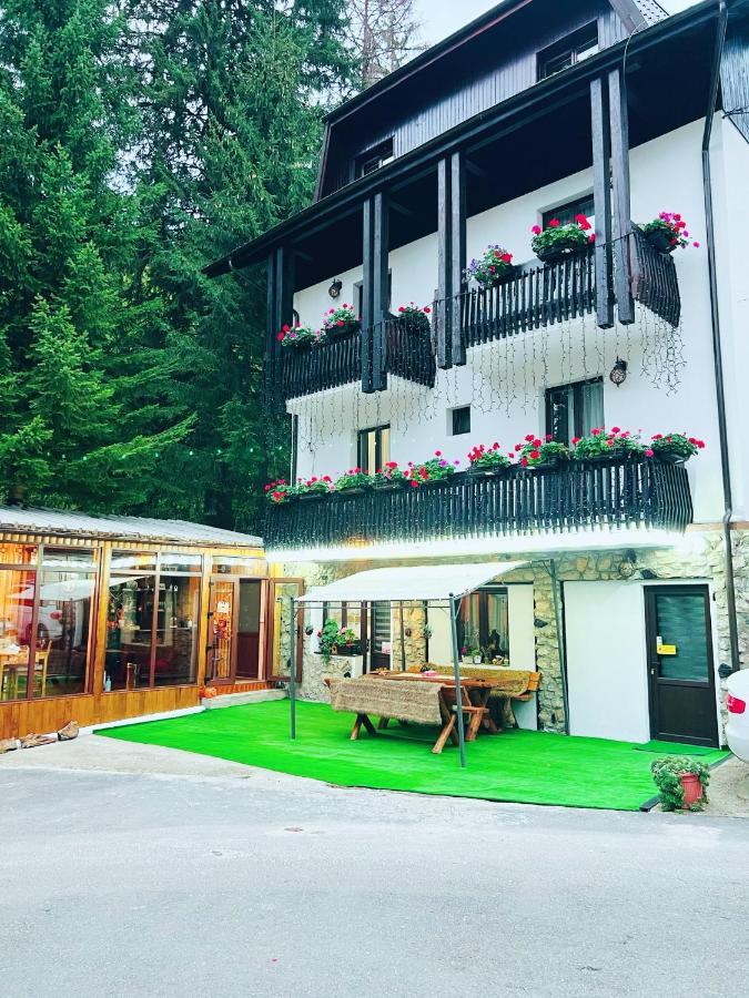 Cabana Din Poienita Poiana Brasov Eksteriør billede